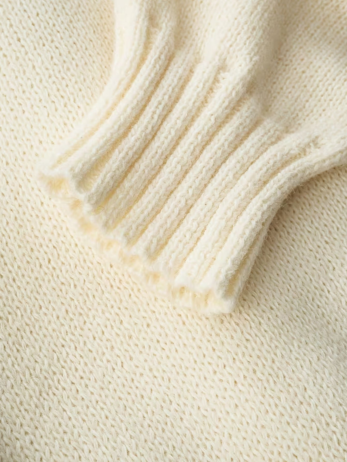 Women's Knit Relaxed Fit Turtleneck Sweater